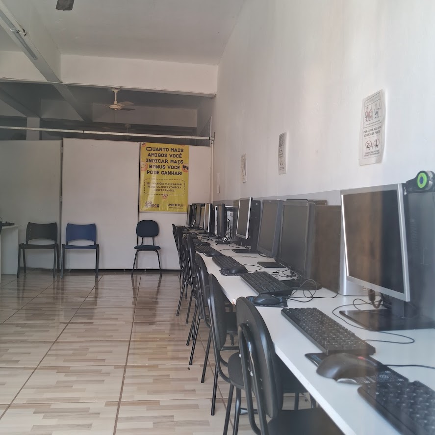 Laboratório de Informática — Gluster Corinto